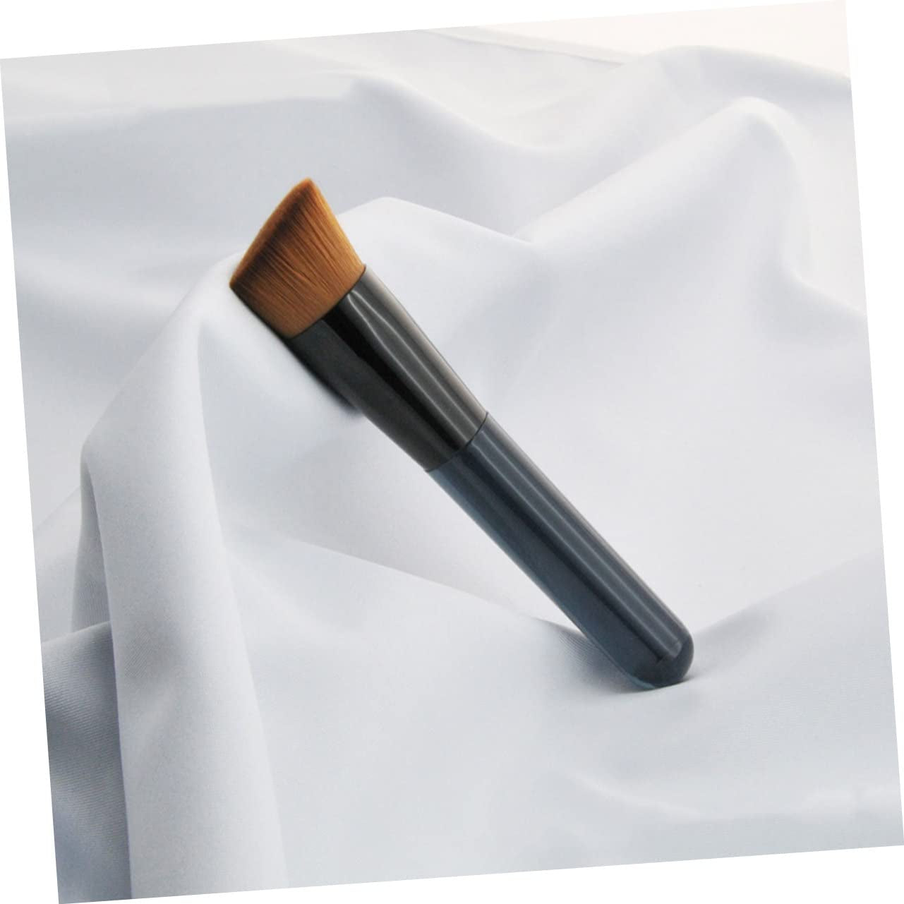 Inclined Flat Head Makeup Brush Blush Brush Fluffy Makeup Brush Makeup Brush Tool Foundation Cosmetics Brush Foundation Makeup Brush Highlighter Makeup Brush Acrylic Black